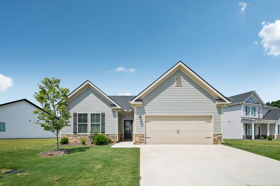 Front exterior of a home in the Langston Place community, located in Perry, GA (Image 17). Front exterior of a home in the Langston Place community, located in Perry, GA (Image 17).