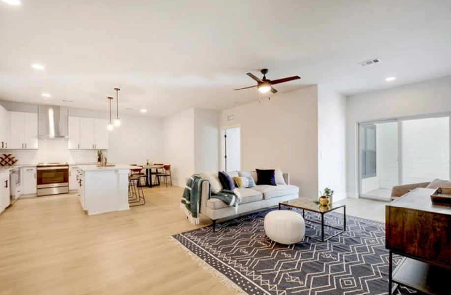 Image 11 of the HOM Condominiums community in Austin, TX.