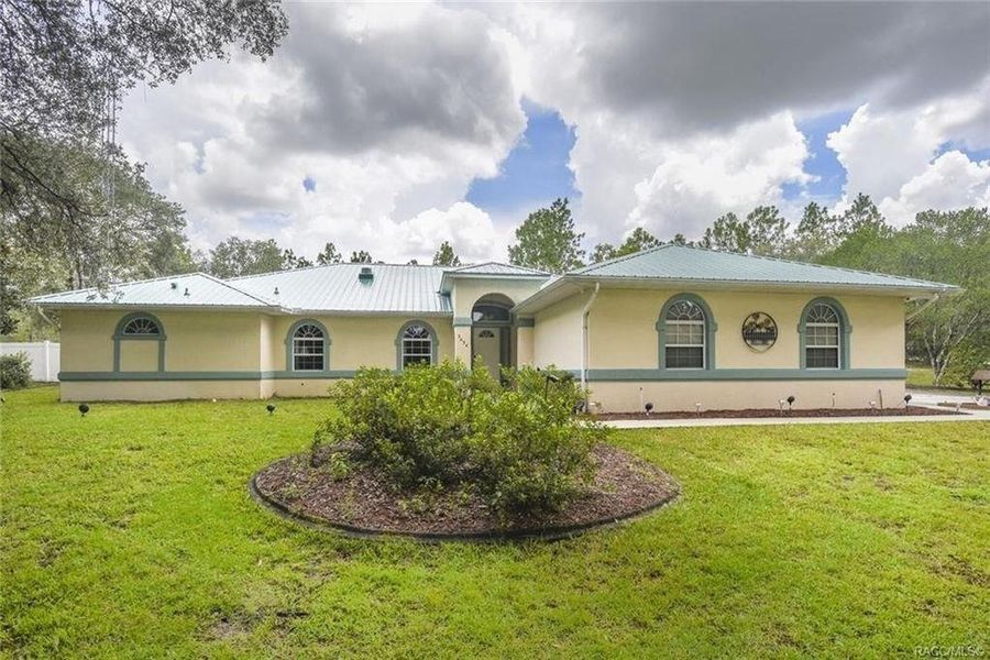 Image 5 of the Pine Ridge Estates community in Beverly Hills, FL.