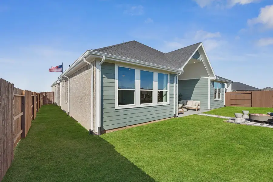 Exterior details of a home in Brookewater 60's, Rosenberg (Image 4).