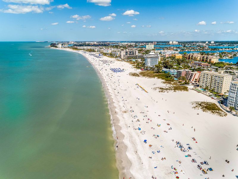 Image 21 of the Isles At Bayview community in Parrish, FL.