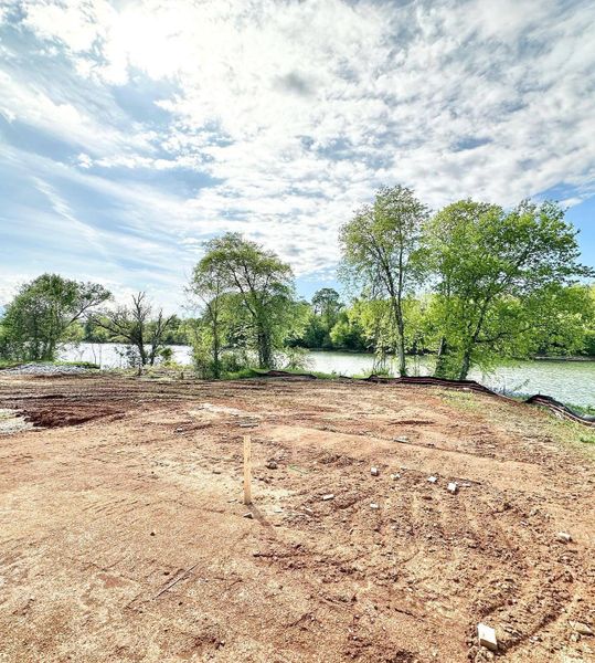 Farm At Riverbend,37876