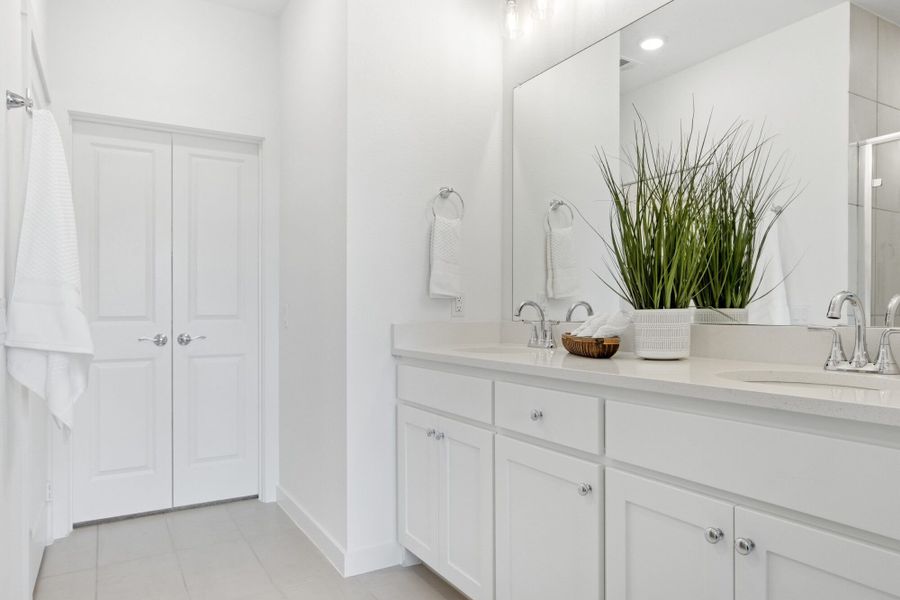 Mira Lagos Villas,75054