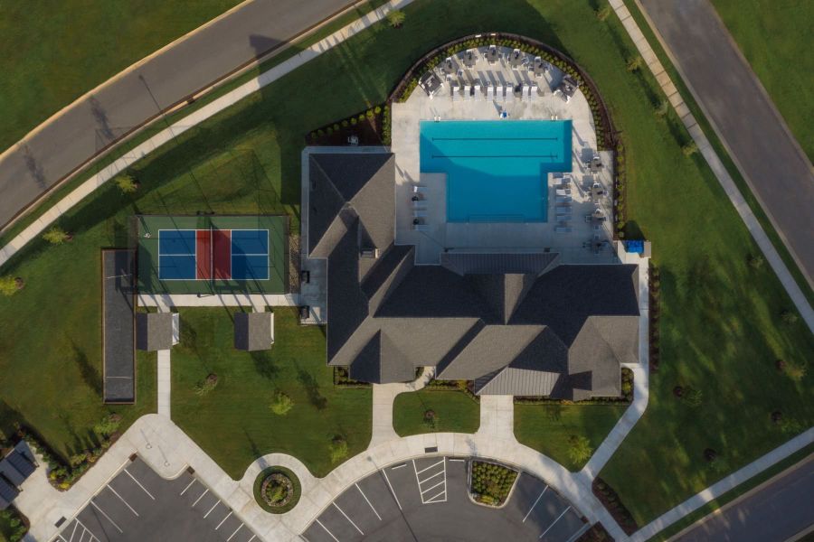 Resort Style Amenities