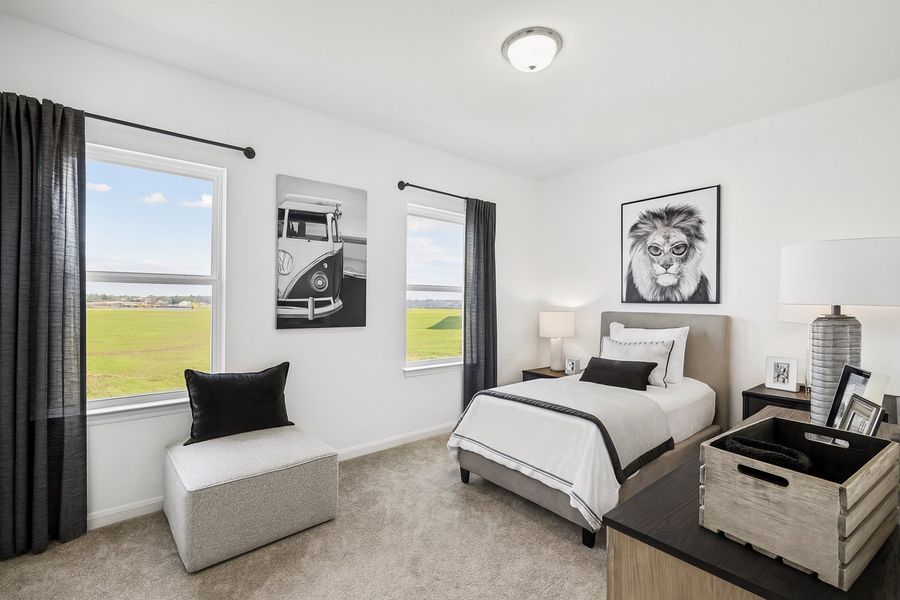 The Waring III- Bedroom 2