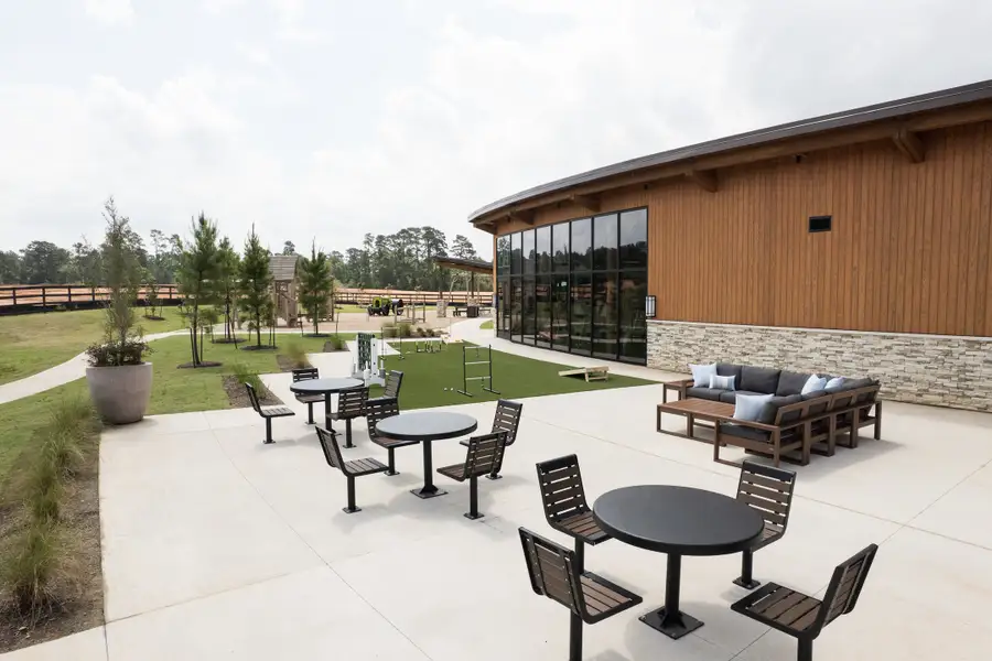 Community amenity available to residents of Garden Glen at Clopton Farms in Montgomery (Image 26).