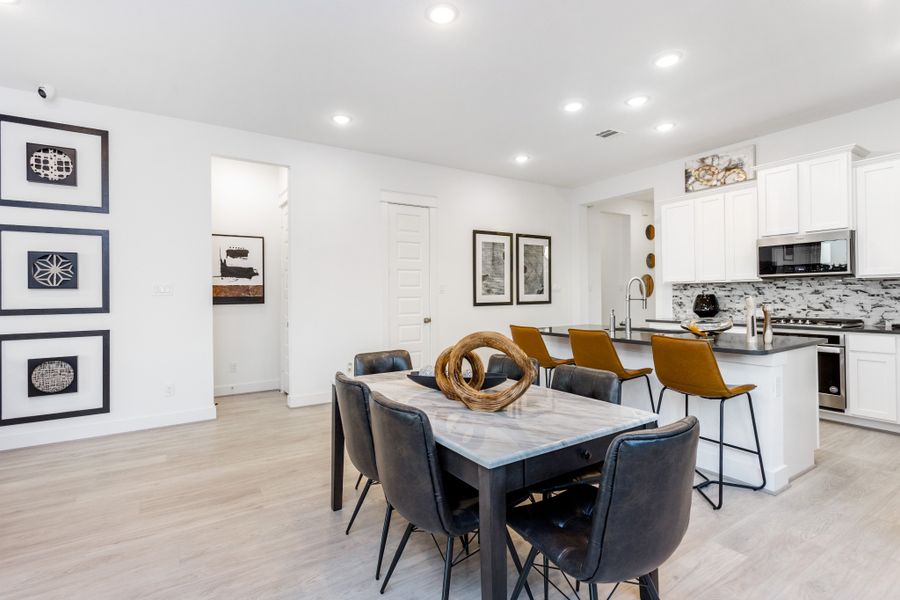 Image 19 of the Seabourne Landing community in Rosenberg, TX.