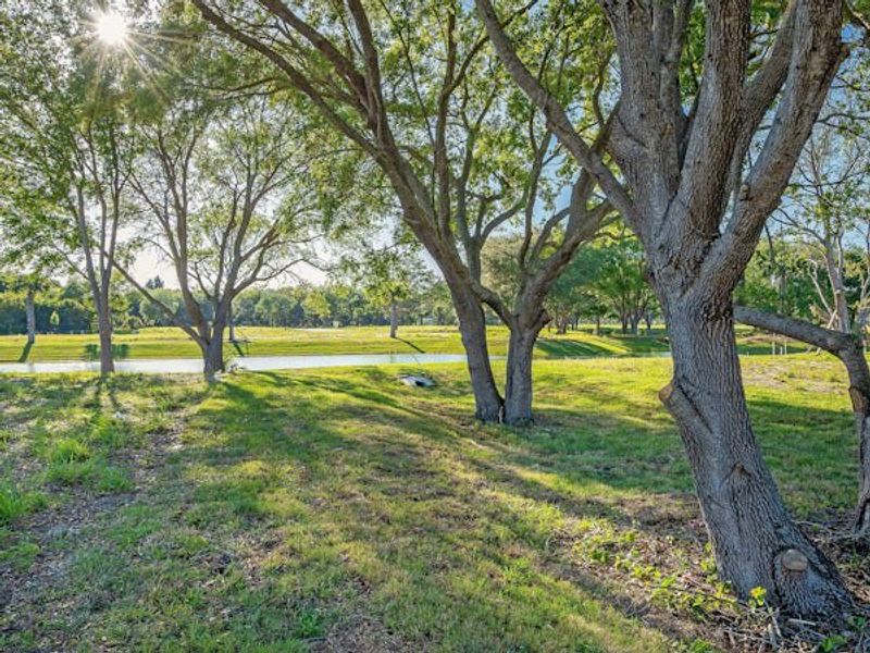 Natural surroundings and green spaces near Lucaya Pointe in Vero Beach, FL (Image 65).