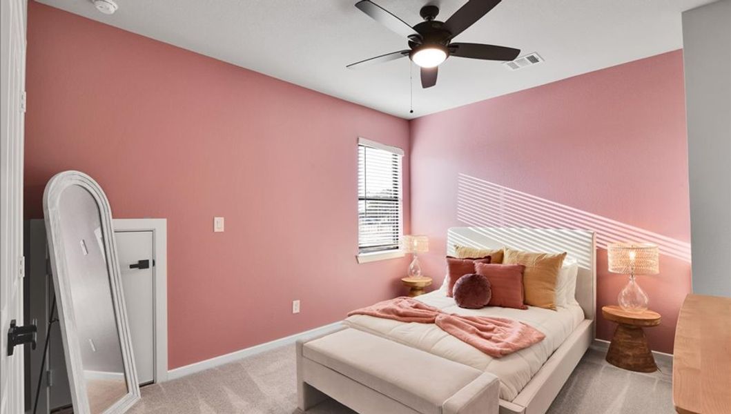 Furnished interior in a model home at Summer Place  35' in Montgomery (Image 74).