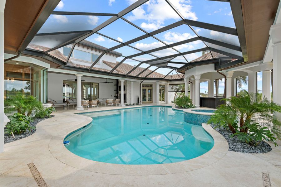 Exterior details of a home in Independence - Horizon West, Winter Garden (Image 5).