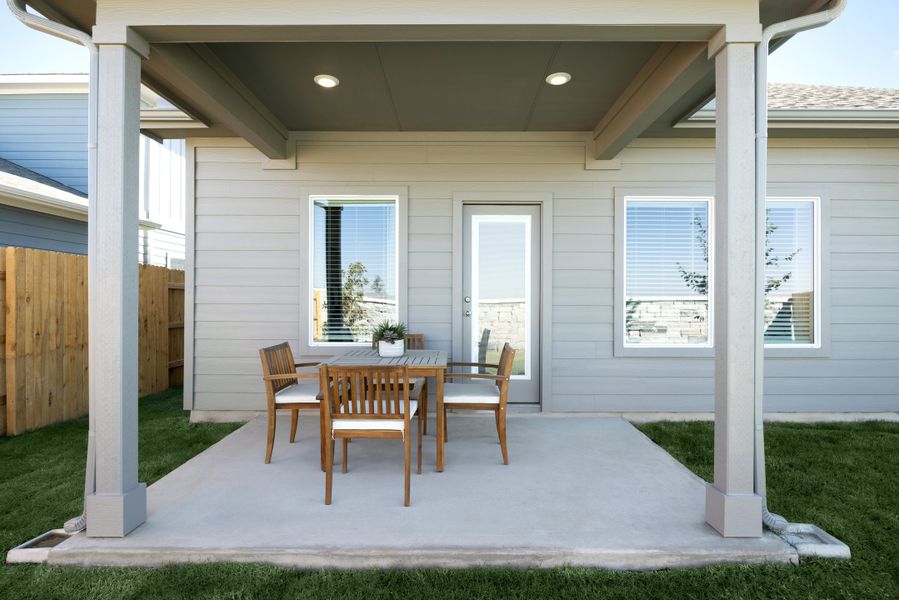 Exterior details of a home in Prairie Winds - Boulevard Collection, Hutto (Image 5). Exterior details of a home in Prairie Winds - Boulevard Collection, Hutto (Image 5).