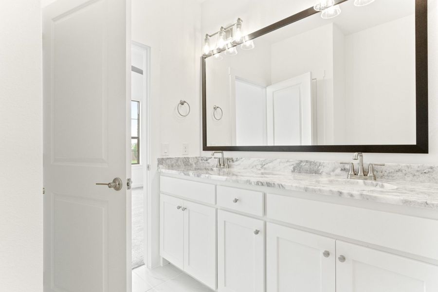 Mira Lagos Villas,75054