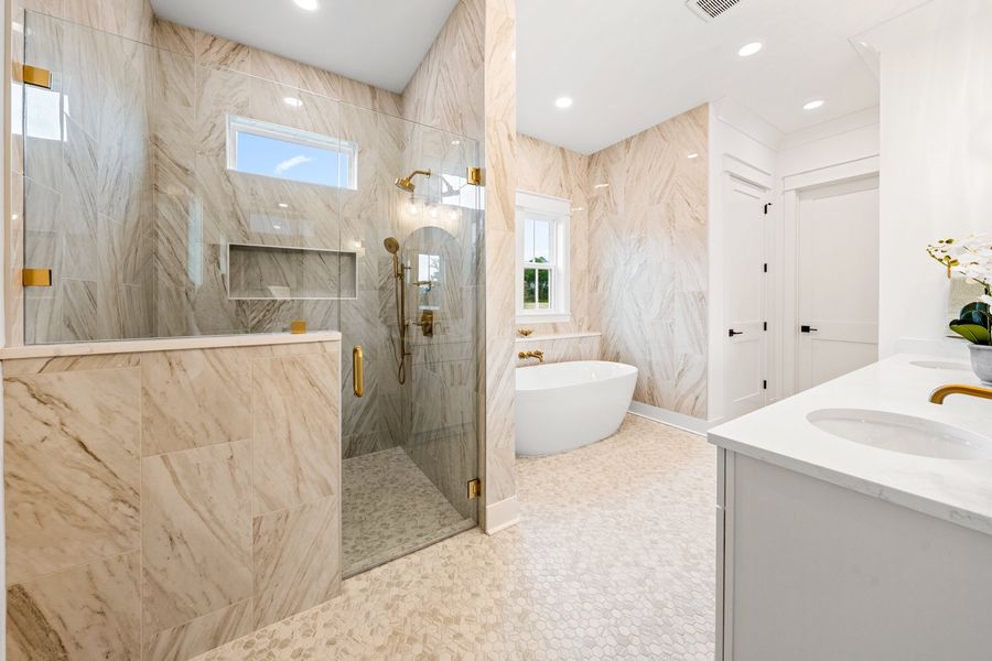 Steamboat Landing - Freeport, FL - Salt & Pine Luxury Homes - DSLD Homes - Brentwood II H - Primary Bathroom