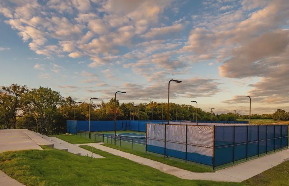 Community amenity available to residents of Heath Golf and Yacht Club in Heath (Image 14).