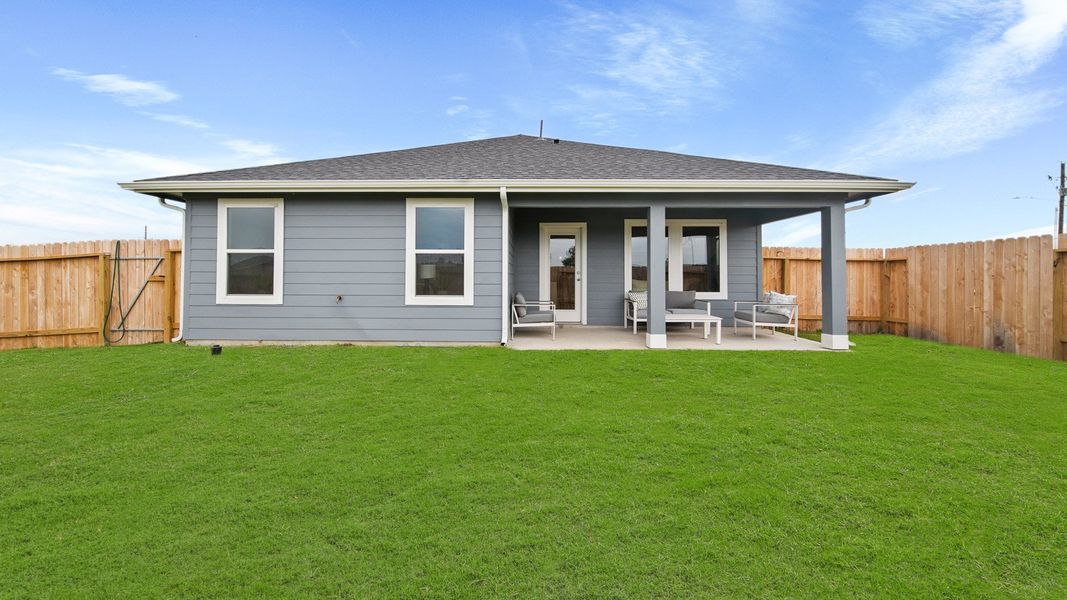 Exterior details of a home in Reserve at Mallard Lakes, Orange (Image 8). Exterior details of a home in Reserve at Mallard Lakes, Orange (Image 8).