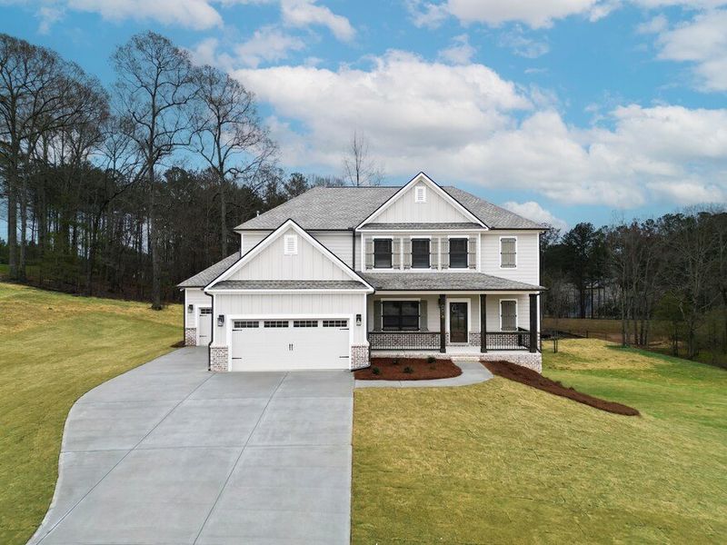Front exterior of a home in the Red Oak Ridge community, located in Loganville, GA (Image 13).