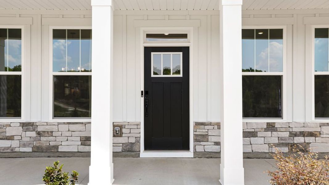 Exterior details of a home in Sycamore Cove, Woodruff (Image 5).
