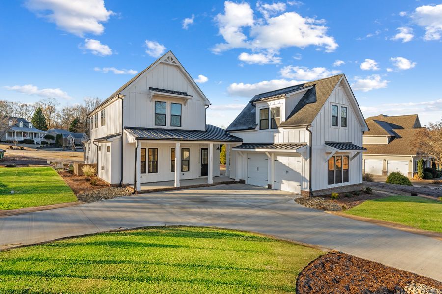 Front exterior of a home in the Silvers Crossing community, located in Taylors, SC (Image 1).