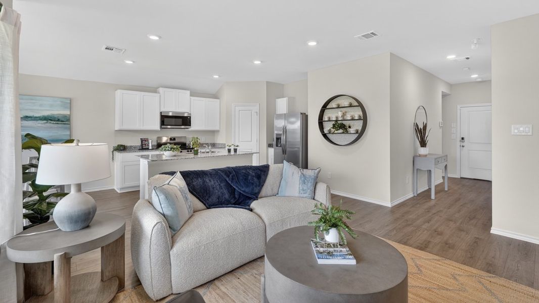 Furnished interior in a model home at Forestbrook Estates in Paris (Image 24).