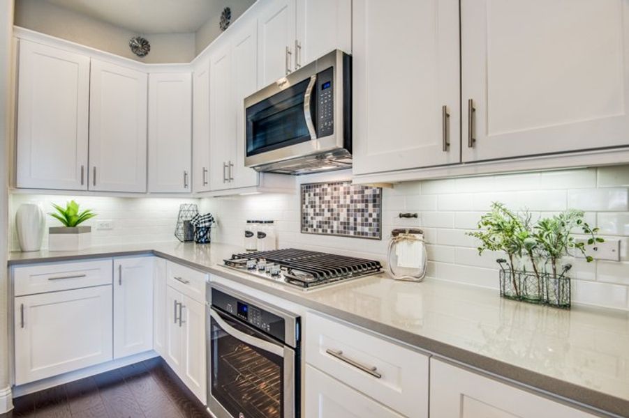 Image 6 of the Windhaven Crossing community in Lewisville, TX.