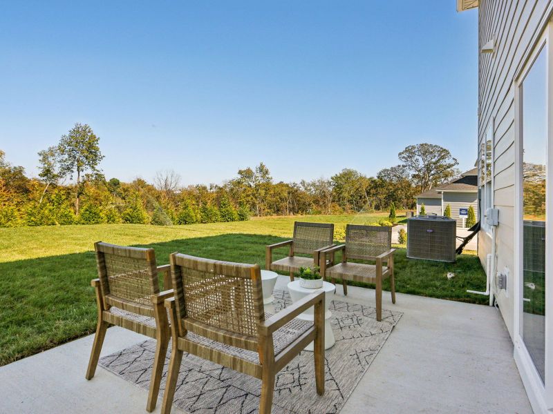 Exterior details of a home in Bear Springs, Columbia (Image 3).