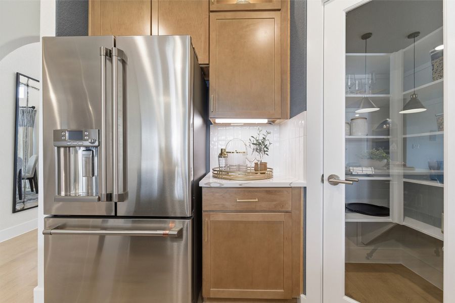 Furnished interior in a model home at Wildrye in Waller (Image 34).