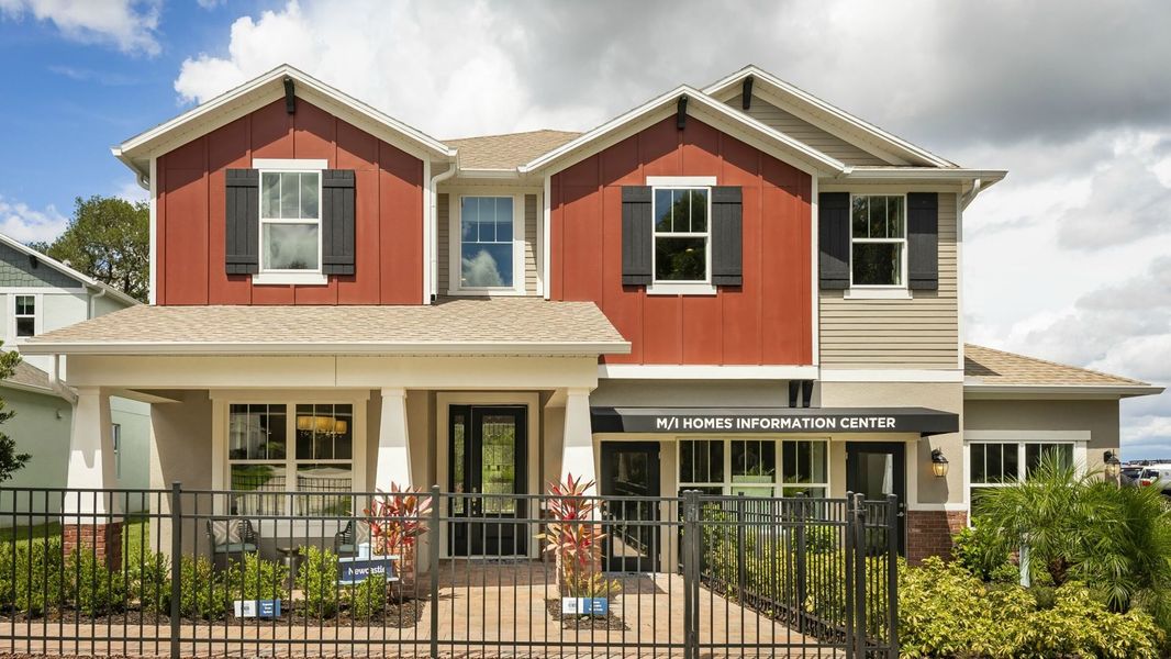 Image 3 of the Hull Island at Oakland community in Oakland, FL.