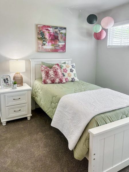 Furnished interior in a model home at Park View Reserve in Mableton (Image 29).