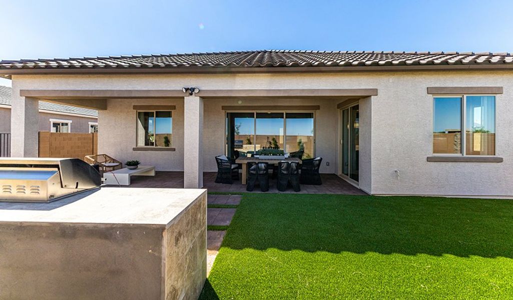 Exterior details of a home in Retreat at White Tank Foothills, Waddell (Image 17).