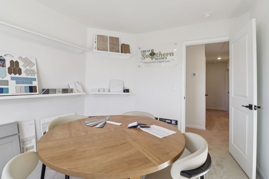 Makenzie II - Office