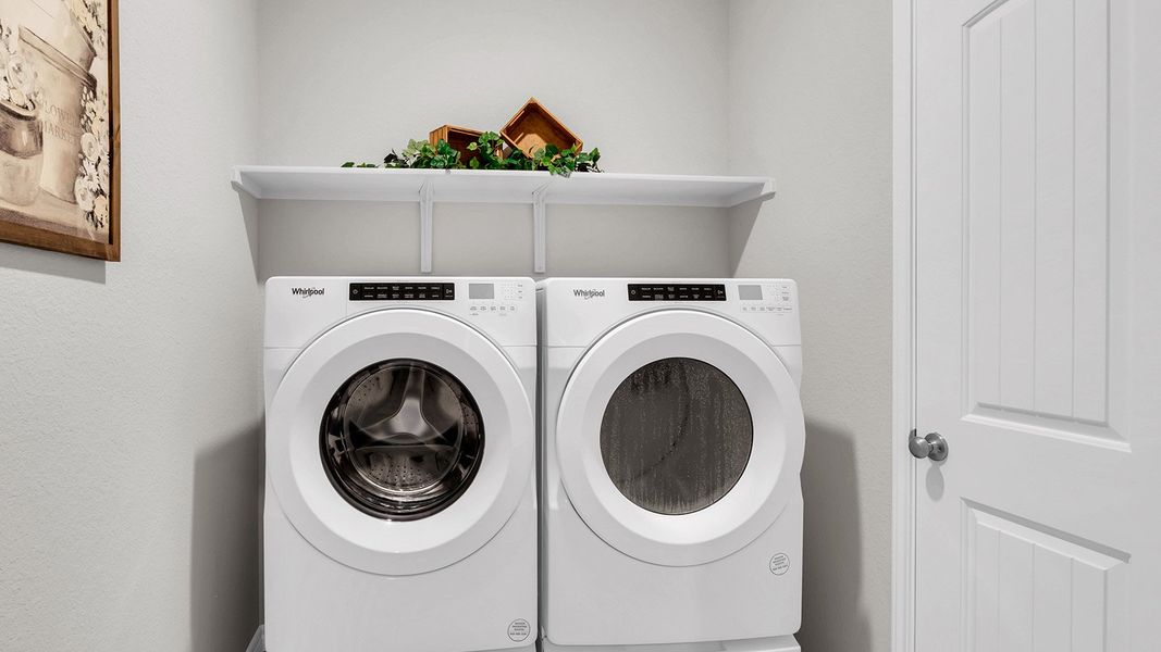 Furnished interior in a model home at Country Meadows in Thorndale (Image 26).