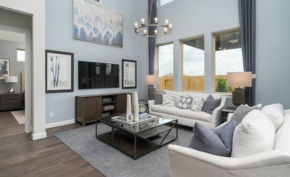 Image 3 of the Enclave at Lake Shore Harbour community in Missouri City, TX.