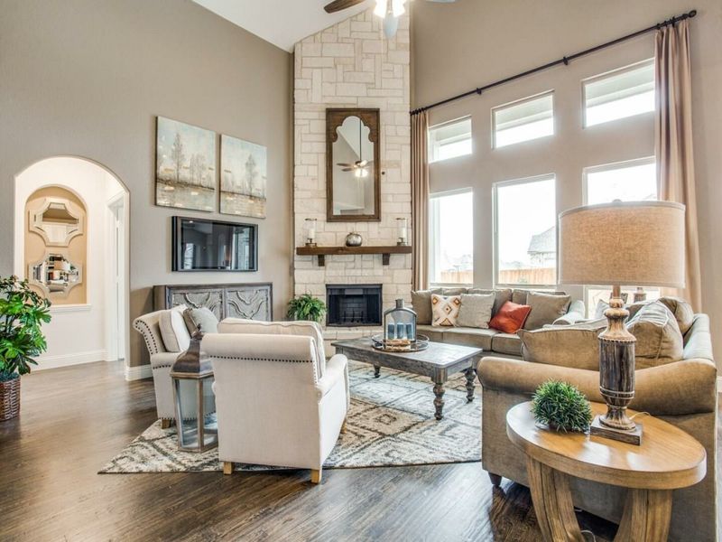 Image 11 of the Queensgate community in Mansfield, TX.