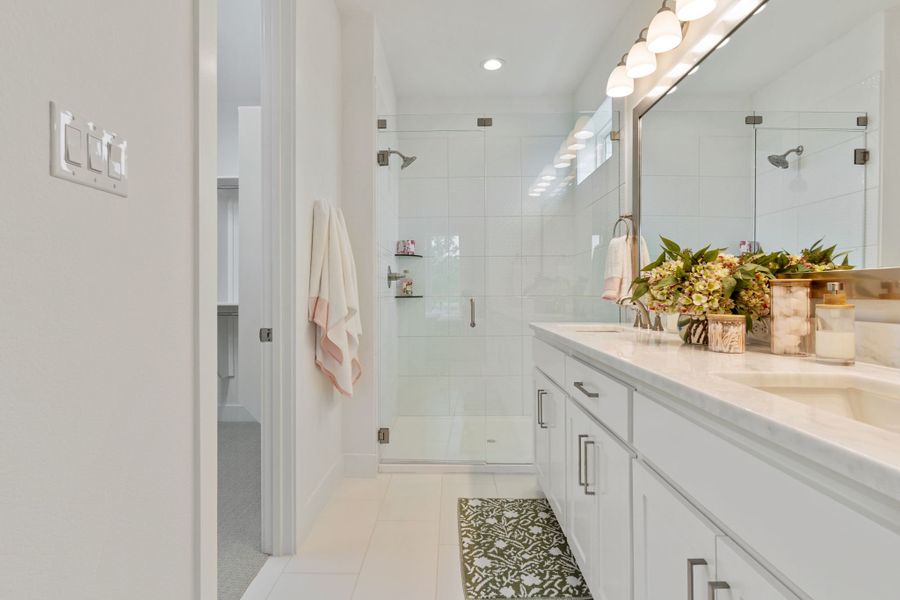 American Legend Homes' 40' model in Wellington - Main Bathroom American Legend Homes' 40' model in Wellington - Main Bathroom