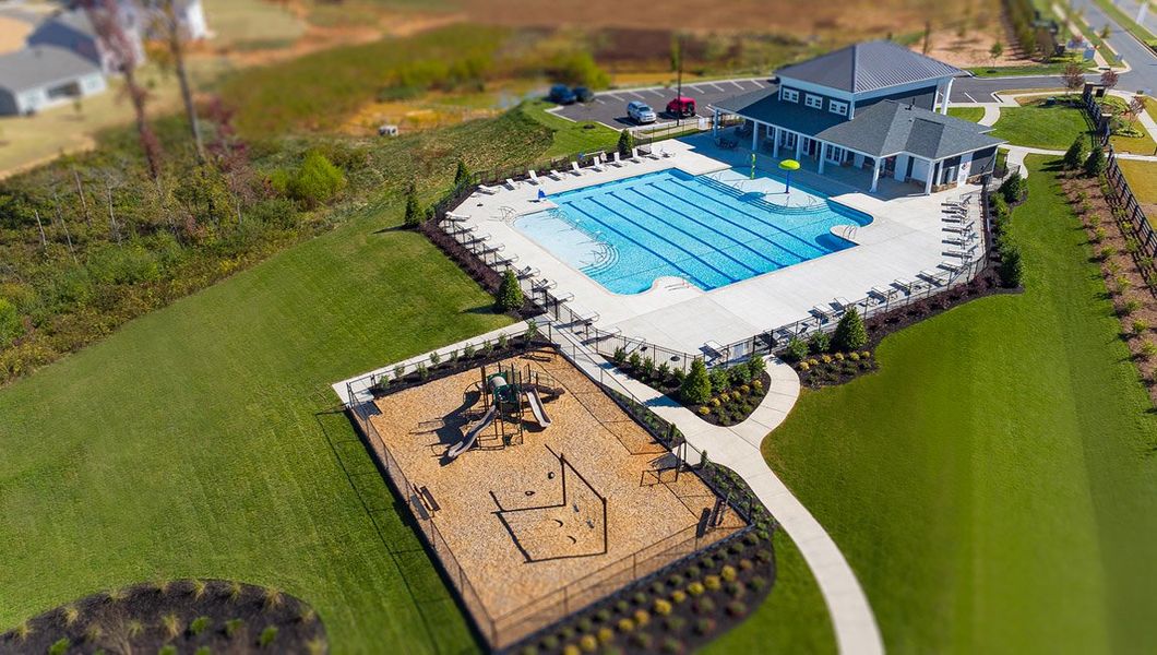 Community amenity available to residents of Nolen Farm in Gastonia (Image 8).