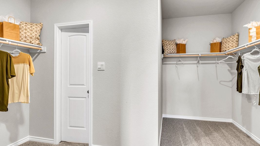 Furnished interior in a model home at Country Meadows in Thorndale (Image 16).