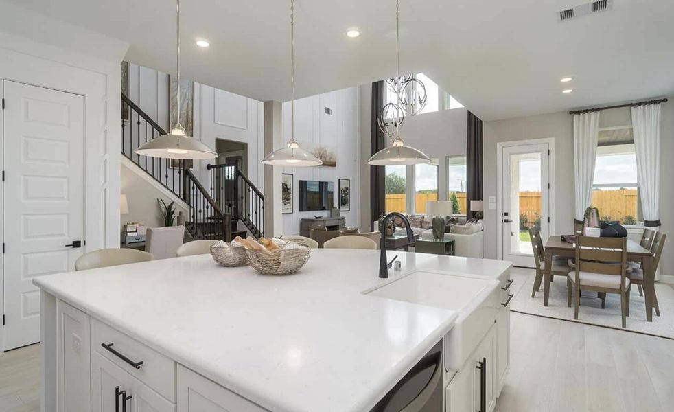 Image 5 of the Highland Meadows community in Pearland, TX.