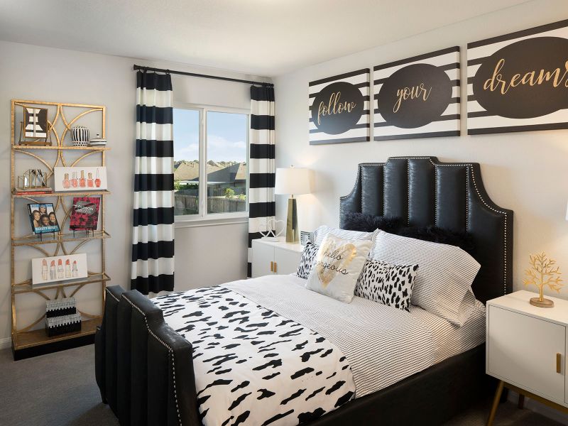 Image 9 of the Dry Creek Village community in Missouri City, TX.