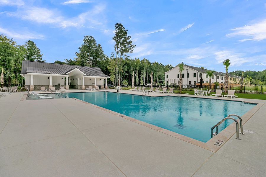 Community Pool and Cabana | Pineland Preserve