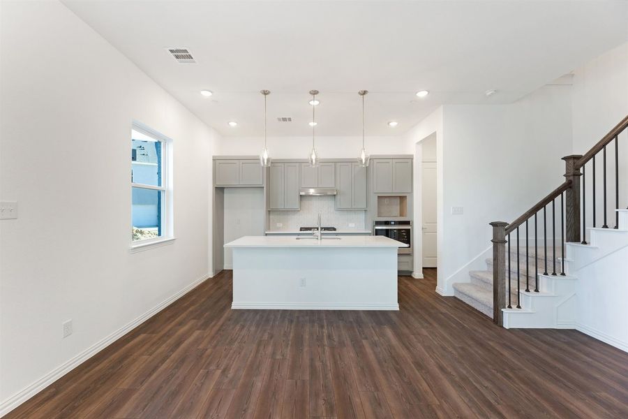 Image 26 of the Legends Crossing - Bungalows community in Irving, TX.