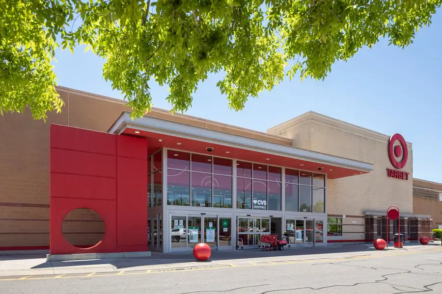 Have Quick Access to Shopping at Longview