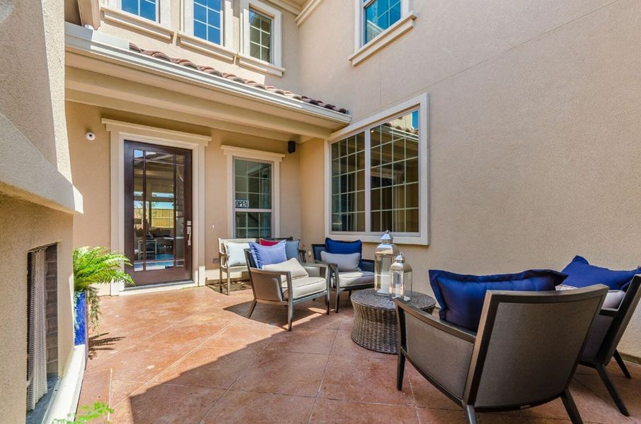 Image 9 of the Lexington Country Executive Series community in Frisco, TX.