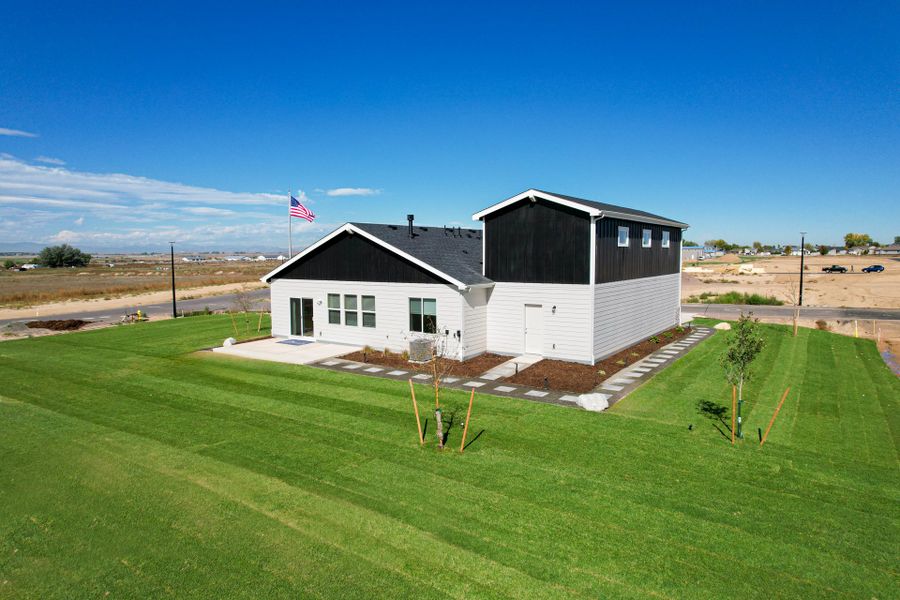 Hudson Model Home Somerset - Back Exterior