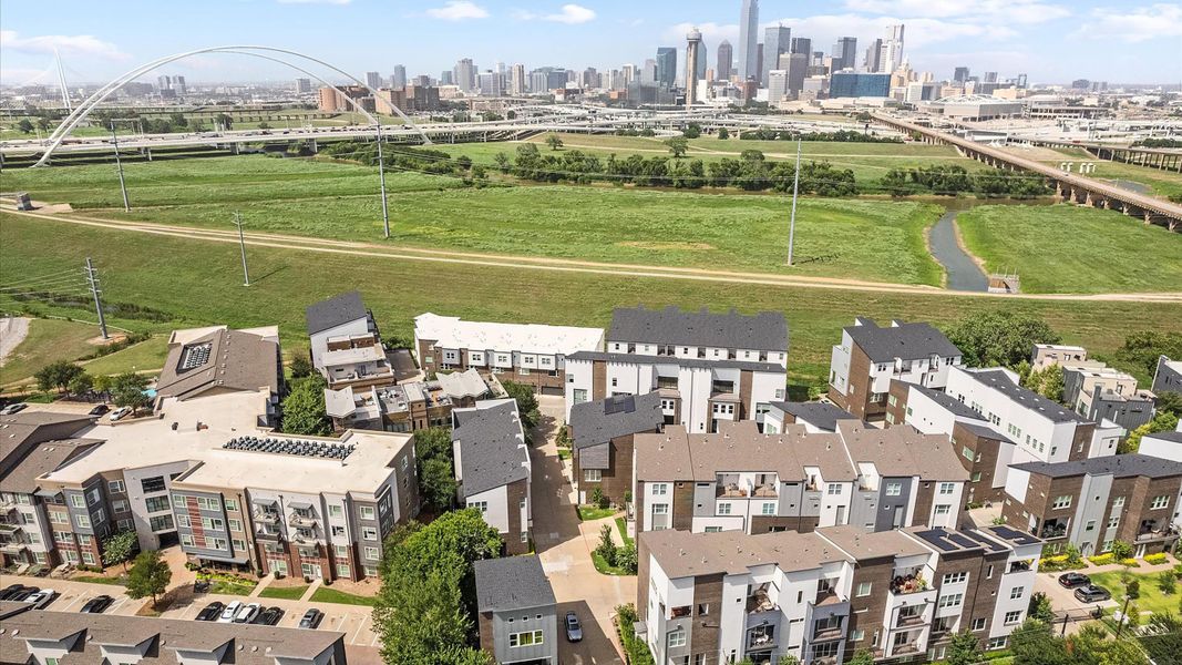 Aerial view of the Trinity Bluff community in Dallas, TX, showing layout and nearby surroundings (Image 1). Aerial view of the Trinity Bluff community in Dallas, TX, showing layout and nearby surroundings (Image 1).