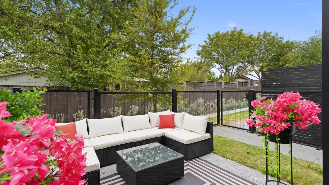 Exterior details of a home in Bluebonnet Lofts, Austin (Image 6).