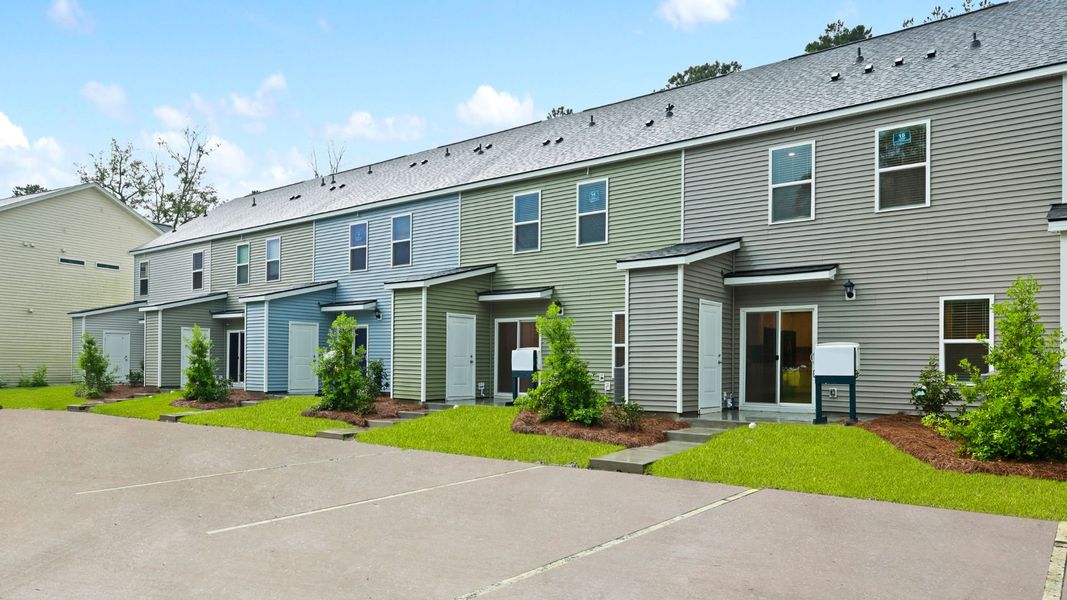 Front exterior of a home in the Garbon Fields community, located in Summerville, SC (Image 10).