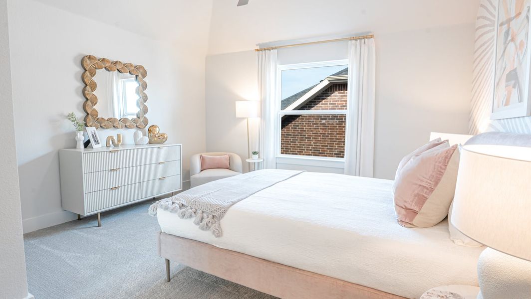 Furnished interior in a model home at Villages of Creekwood in Frisco (Image 10). Furnished interior in a model home at Villages of Creekwood in Frisco (Image 10).