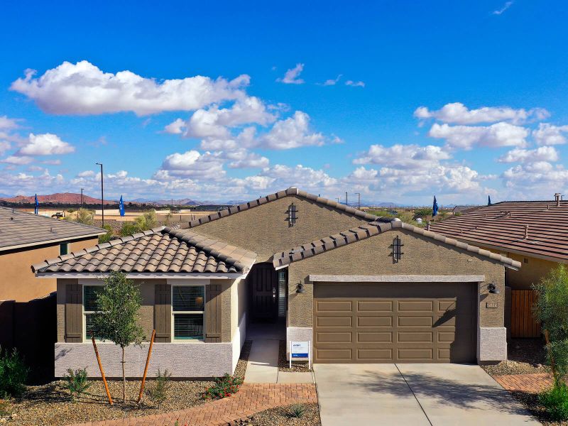 Welcome to the Avery floorplan at Paloma Creek