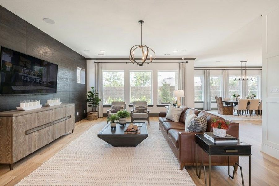 Image 6 of the Wellman Manor community in Shenandoah, TX.