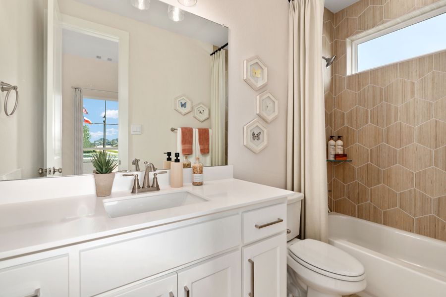 Plan 1146 Secondary Bathroom - Mosaic 50s Model - Photo by American Legend Homes